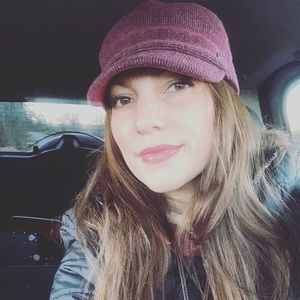 Meet your Posher, Deborah